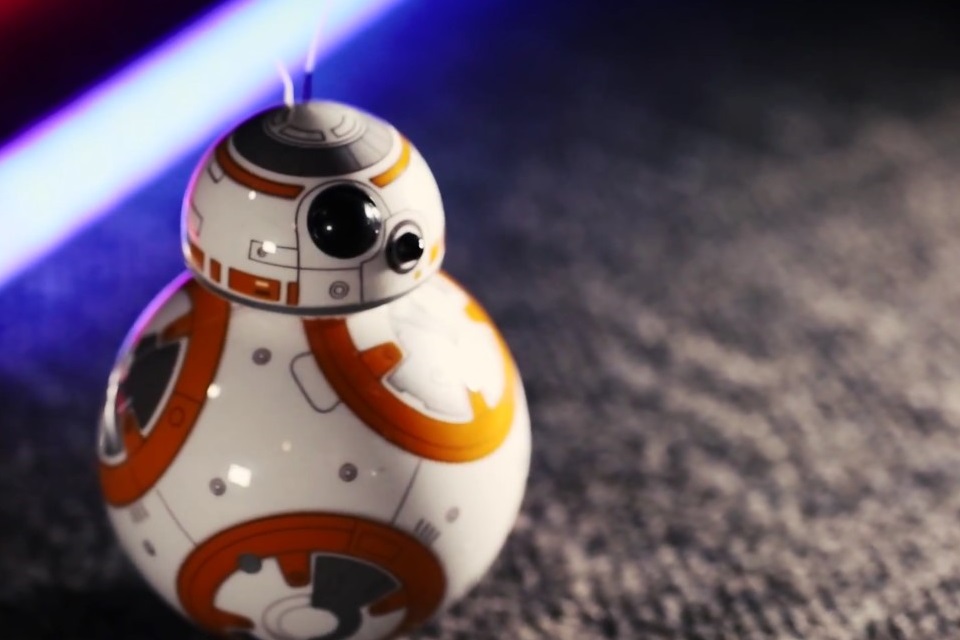 Imagem de Testamos o Sphero BB-8, o drone de Star Wars que vai deixar você babando no tecmundo