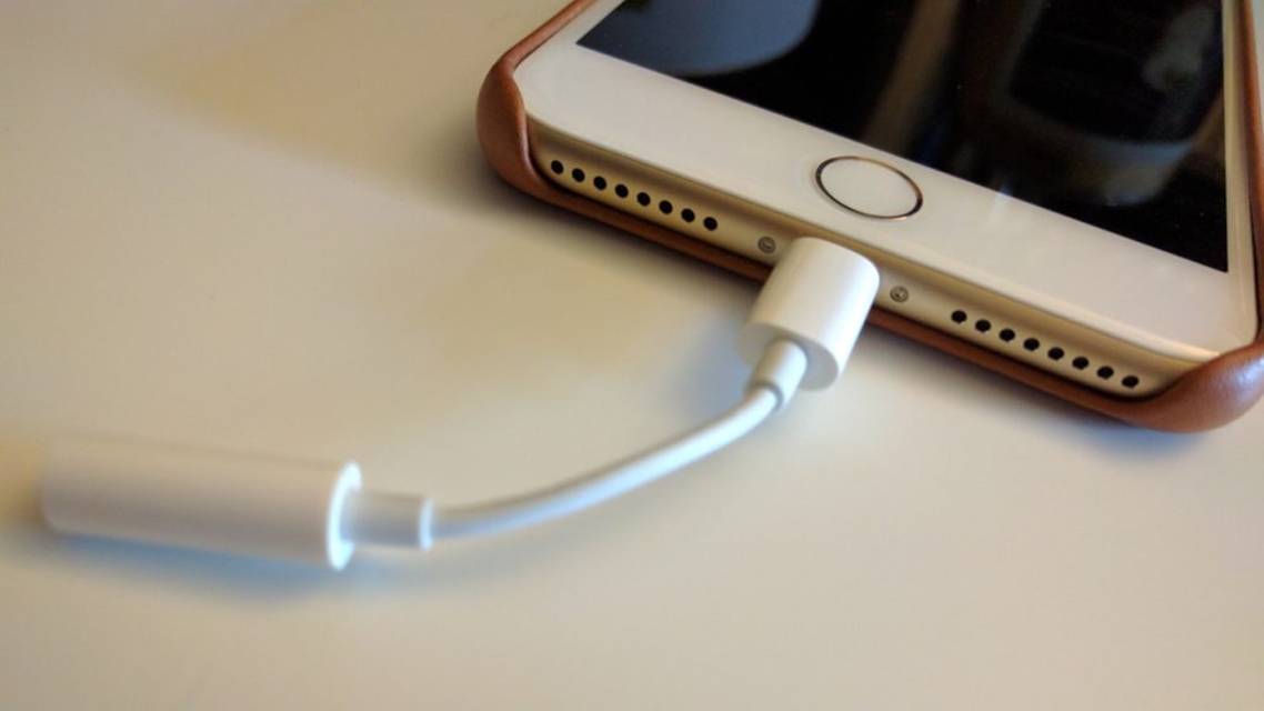 Imagem de É audiófilo? Adaptador do iPhone 7 atrapalha a qualidade sonora de músicas no tecmundo