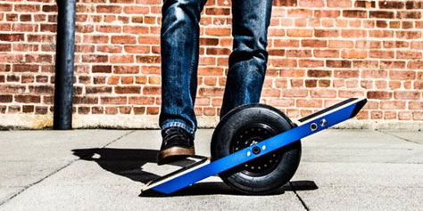 Imagem de Skate elétrico de somente uma roda tem sensor de movimento e custa R$ 3 mil no site TecMundo