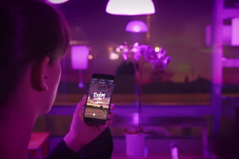 Imagem de Misfit lança a Bolt, uma lâmpada inteligente que funciona como despertador no site TecMundo