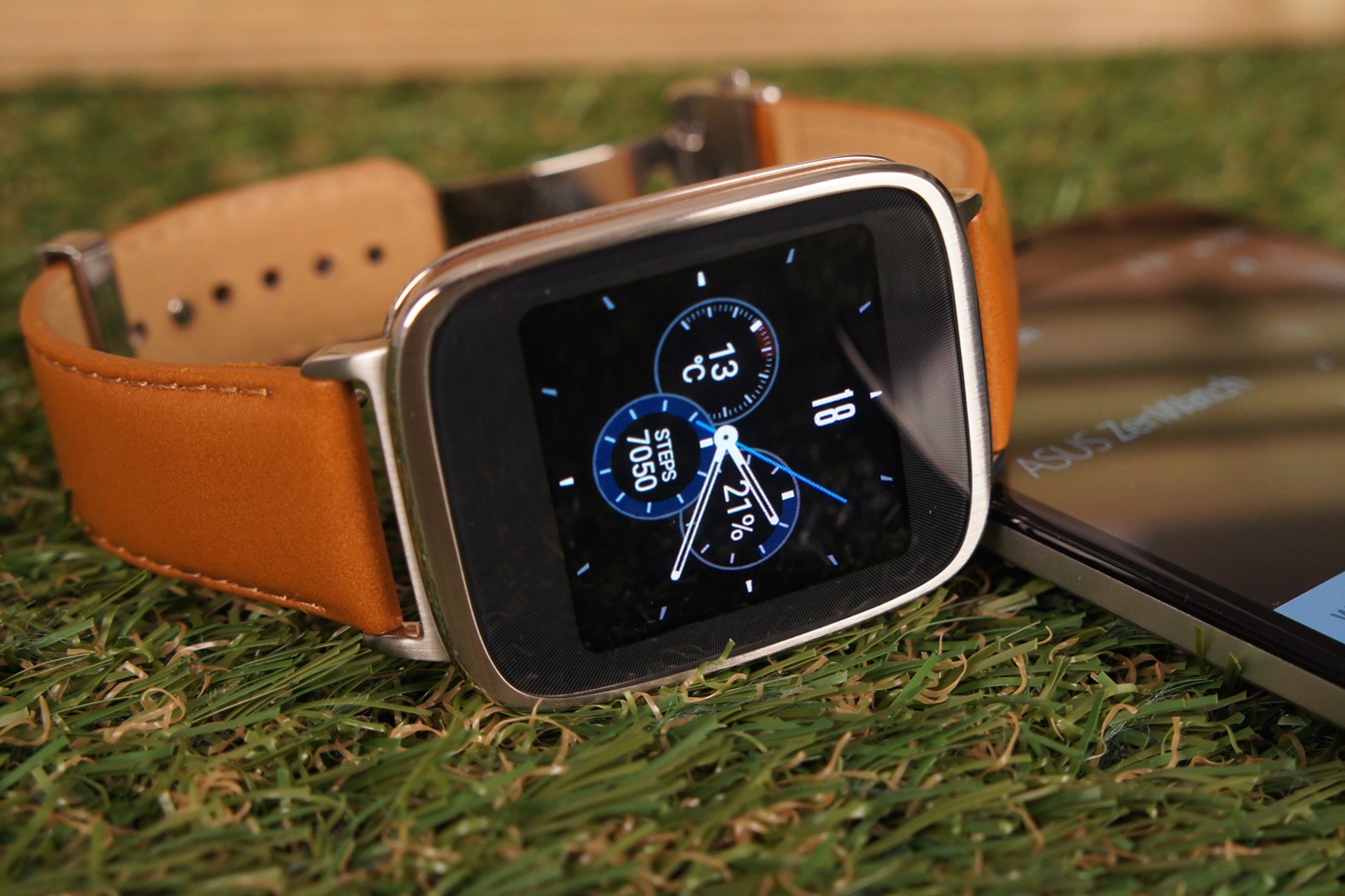 Imagem de Primeiro ZenWatch agora custa apenas US$ 150 nos EUA no tecmundo