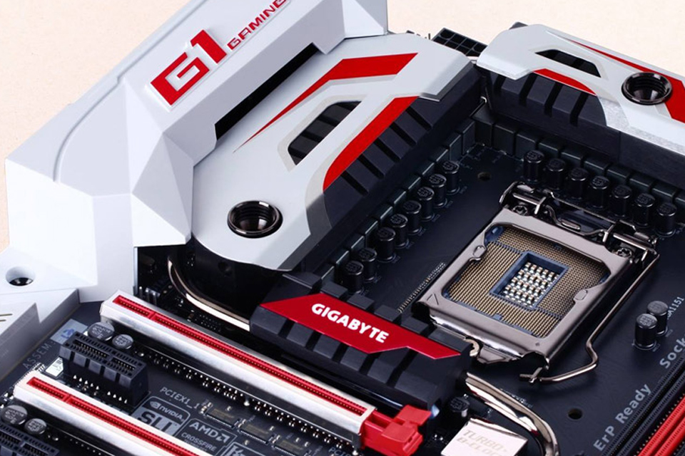 Imagem de GIGABYTE expande suporte para o Intel Thunderbolt 3 em suas placas-mãe no tecmundo