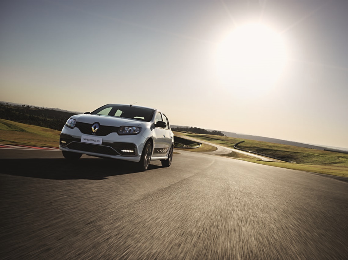 Imagem de Especial Renault Sandero R.S. 2.0: um carro brasileiro com tempero francês no tecmundo
