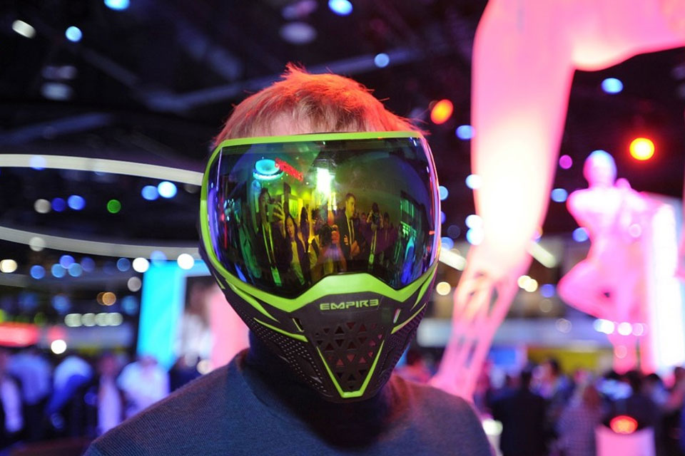 Imagem de Máscara de paintball tem HUD e deixa você usar 'cheat' durante partida no tecmundo