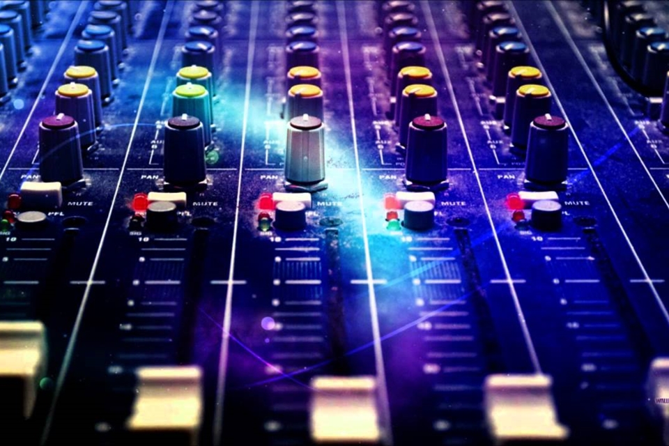 Imagem de Sampulator: que tal criar músicas eletrônicas online usando seu teclado? no tecmundo