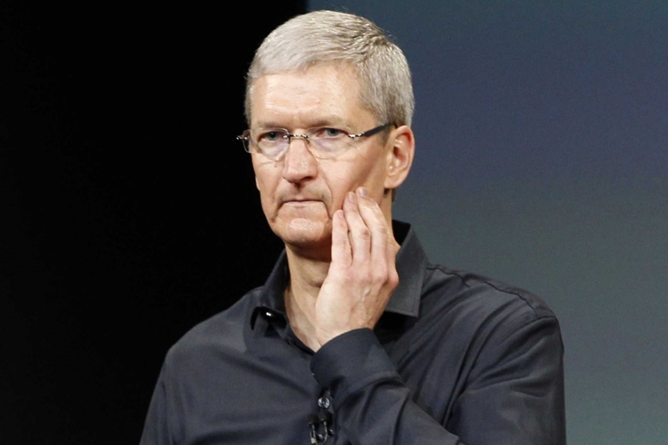 Imagem de Tim Cook publica foto desfocada tirada com iPhone e vira piada no Twitter no tecmundo