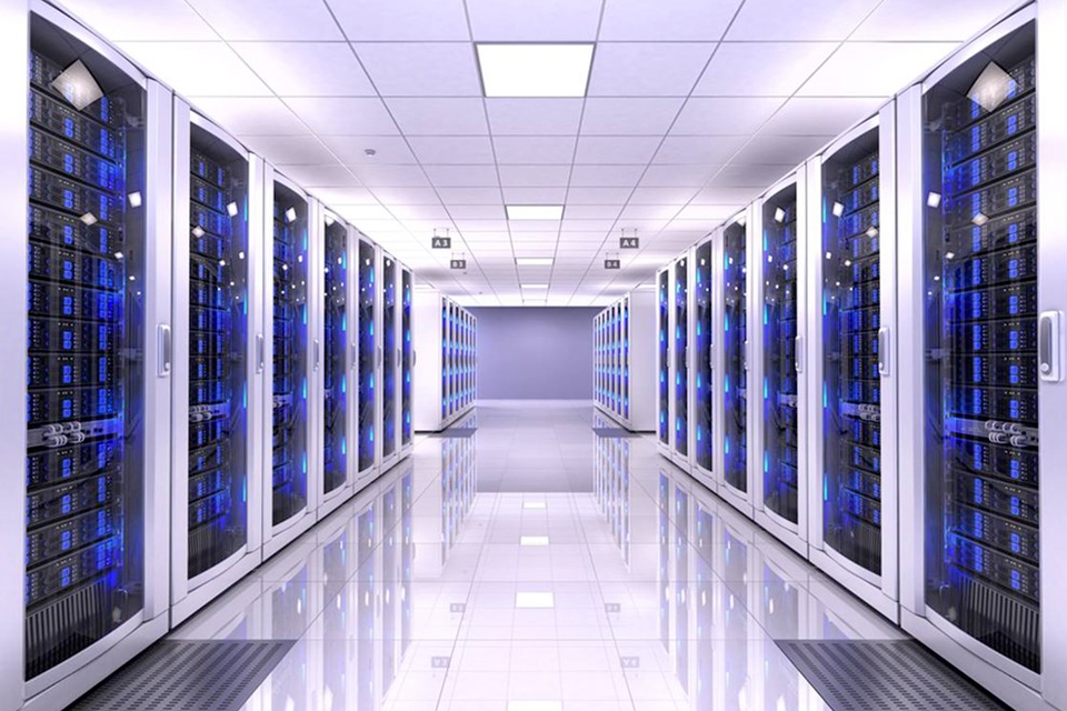 Imagem de Conheça a estrutura monstruosa utilizada pela Google para seus servidores no tecmundo