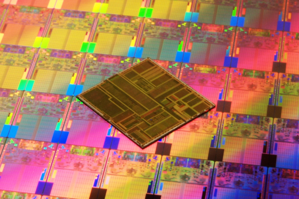Imagem de Chip de testes da ARM com 10 nm e núcleos Artemis chega até o fim do mês no tecmundo