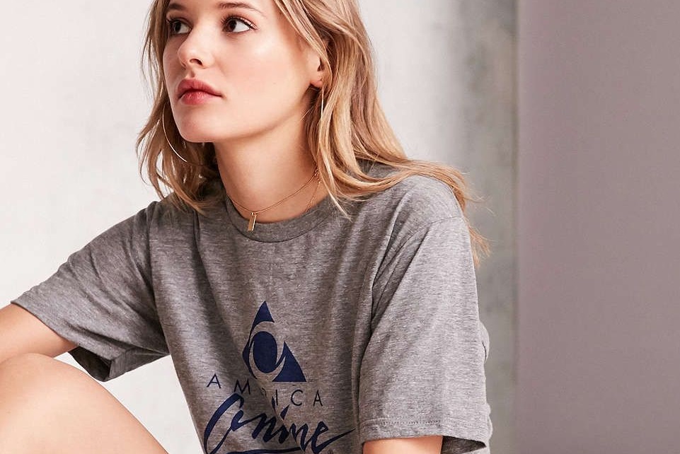 Imagem de Qual o limite do ridículo? Bem, essa camiseta da AOL custa R$ 140 no tecmundo