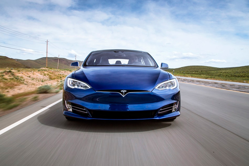 Imagem de Tesla é inocentada de acidente fatal envolvendo Autopilot do Model S no tecmundo
