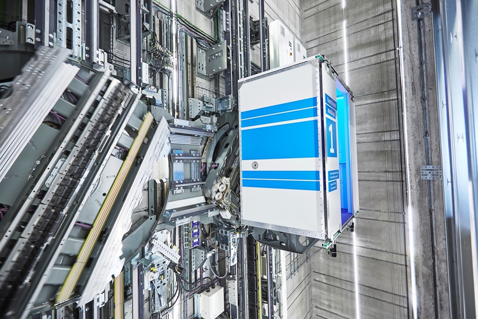 Imagem de Primeiro elevador sem cabos e que anda na horizontal inaugura na Alemanha no tecmundo