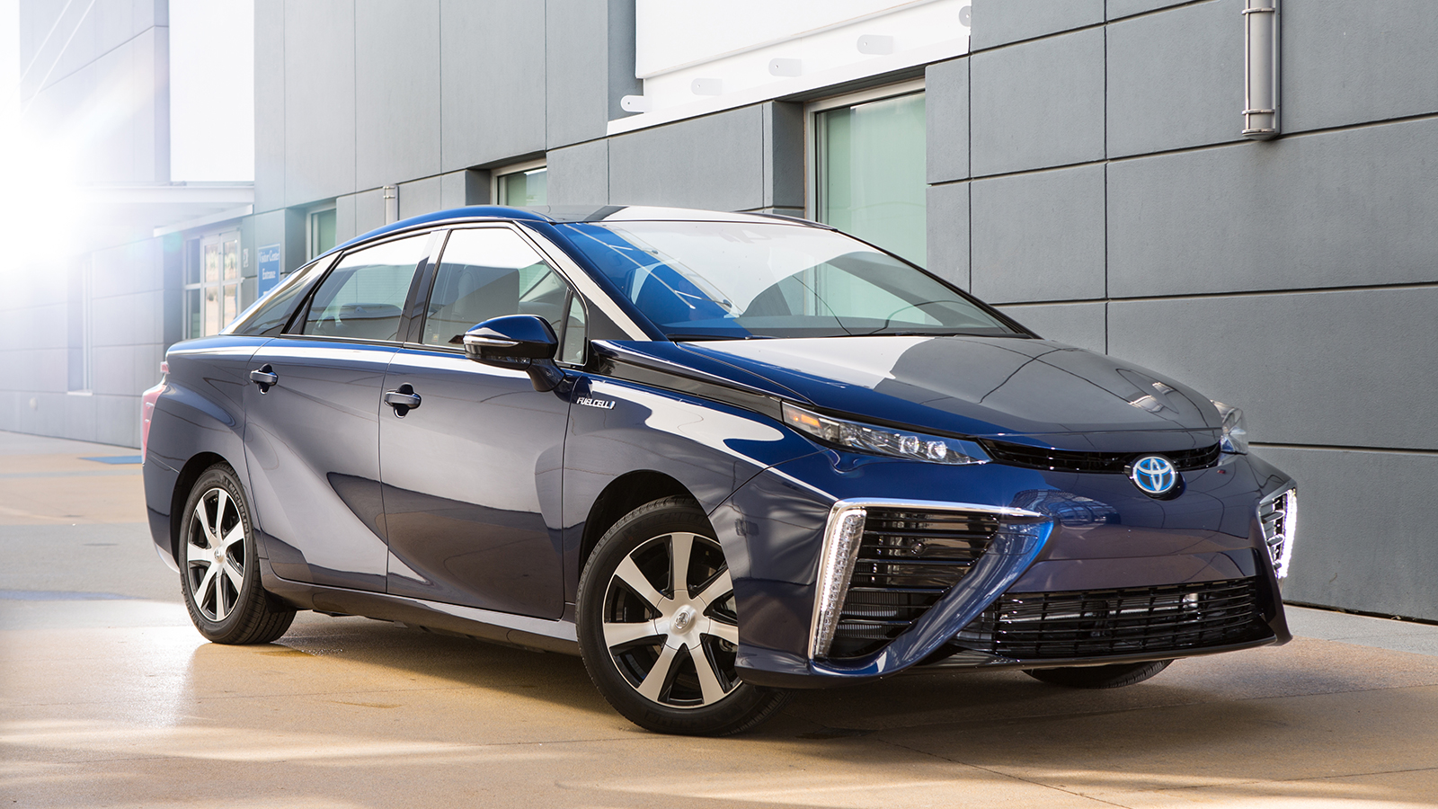 Imagem de Carro movido a hidrogênio da Toyota também sofre com falta de estrutura no tecmundo