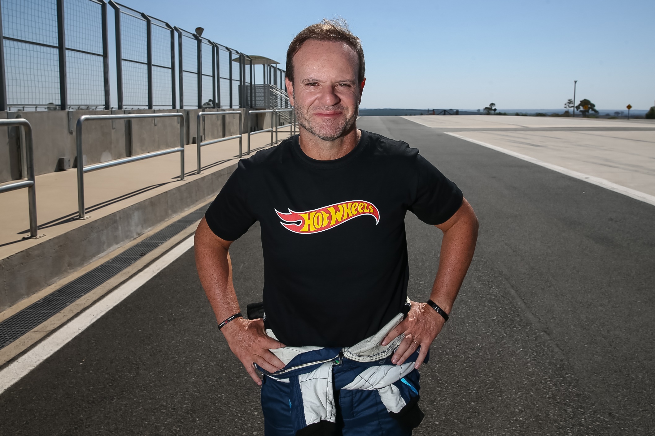 Imagem de Rubens Barrichello vai dirigir um “Hot Wheels de verdade” para a Uber no tecmundo