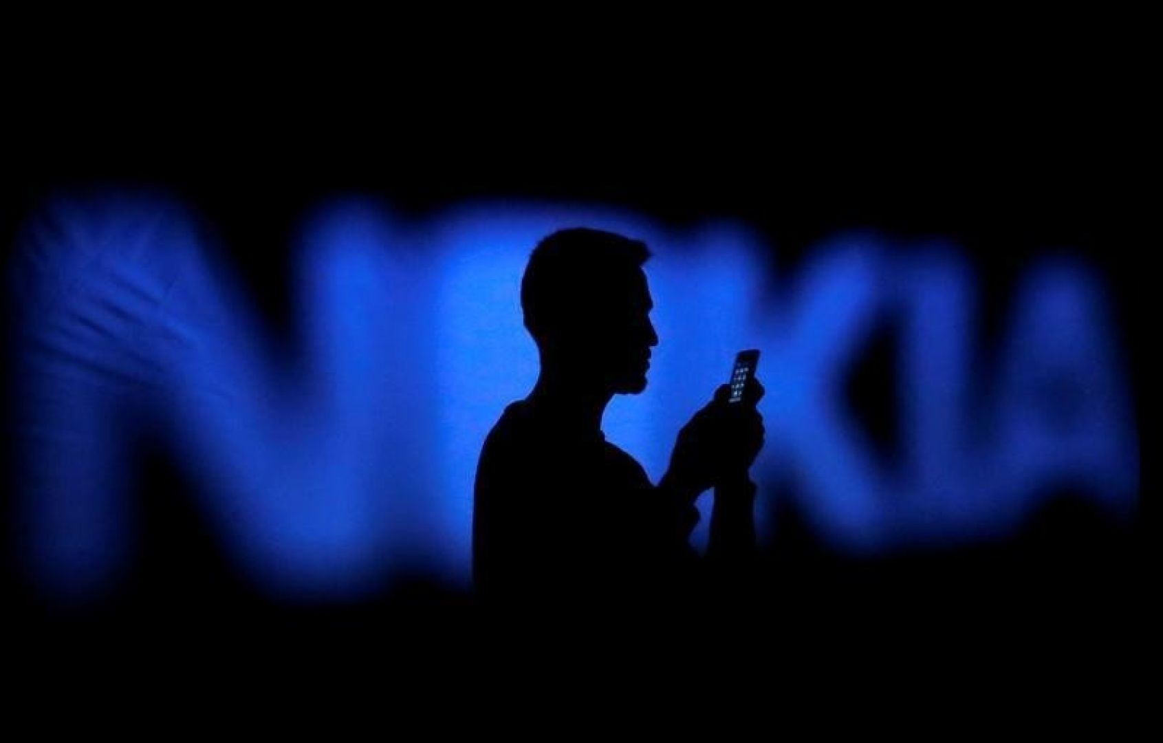 Imagem de Imagens vazadas do Nokia 9 mostram tela sem bordas e nada de entrada P2 no tecmundo