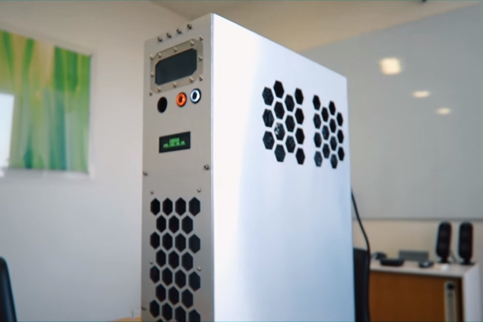 Imagem de Aquecedor russo usa GPUs para minerar criptomoedas e esquentar sua casa no tecmundo