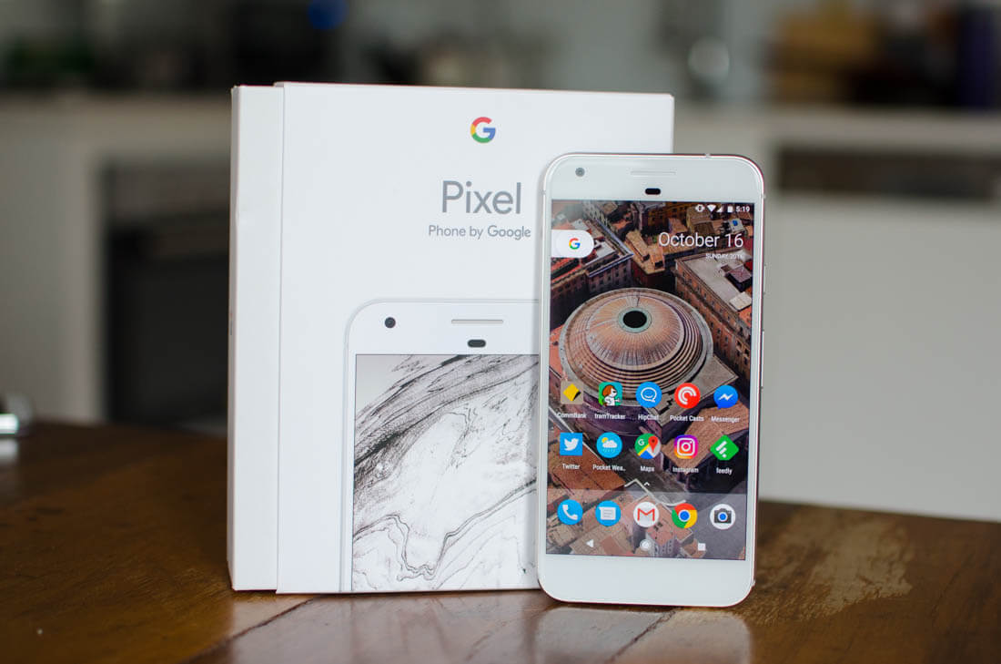 Imagem de Google teria vendido Pixels com problema no microfone e saberia da falha no tecmundo