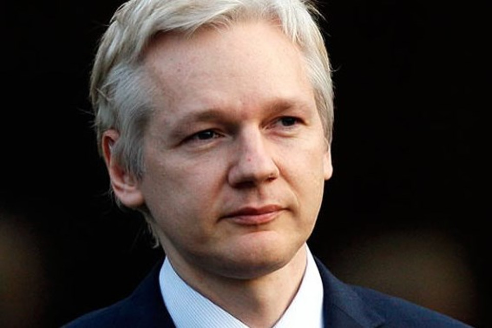 Imagem de Embaixada do Equador corta acesso de Julian Assange à internet no tecmundo