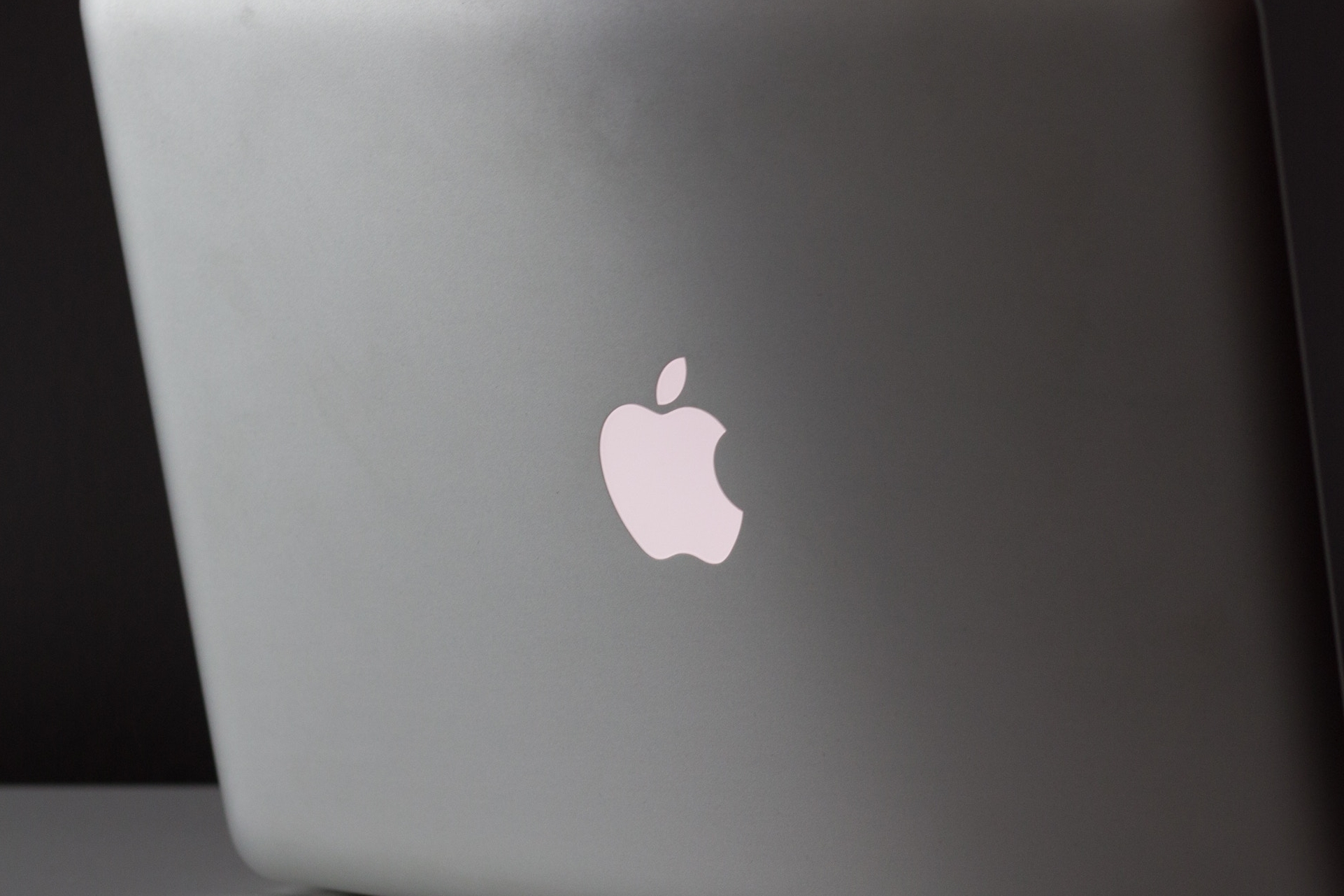 Imagem de Apple tenta invalidar na Justiça quatro patentes da Qualcomm no tecmundo