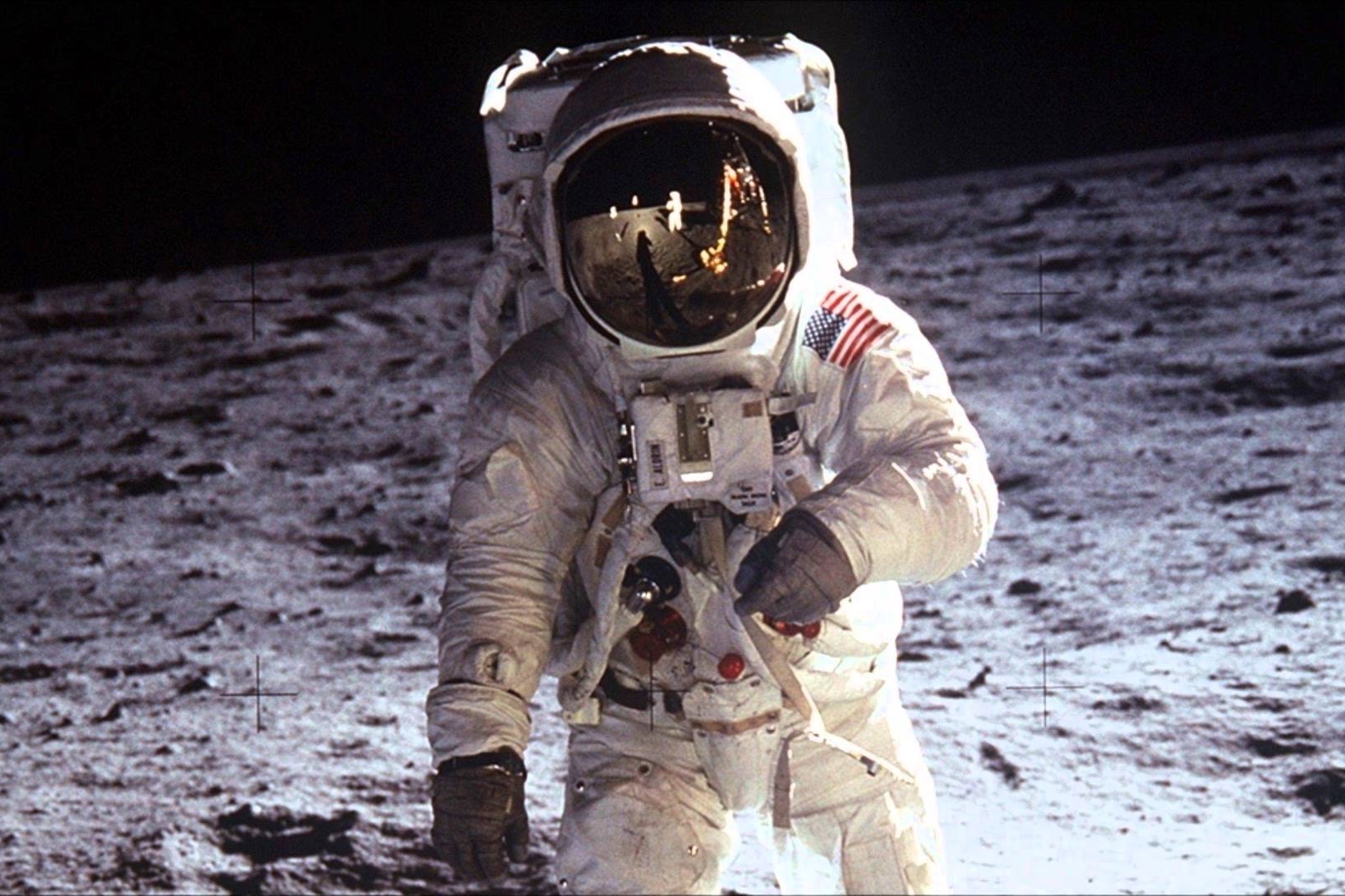 Imagem de Coleção particular do primeiro homem a pisar na Lua vai a leilão nos EUA no tecmundo