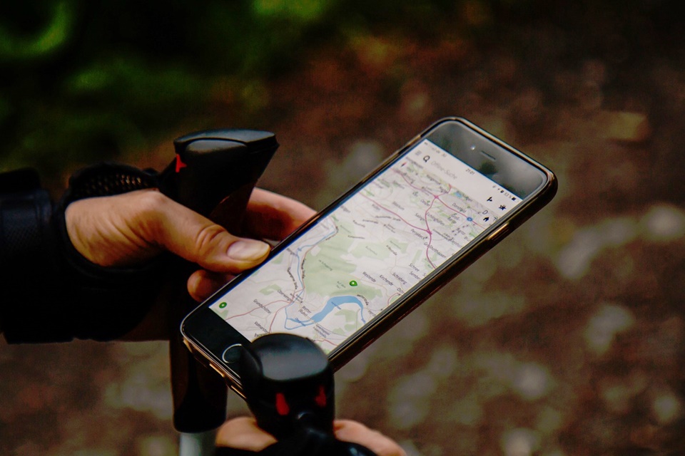 Imagem de Por que apps com GPS consomem tanta bateria? E como evitar? no tecmundo