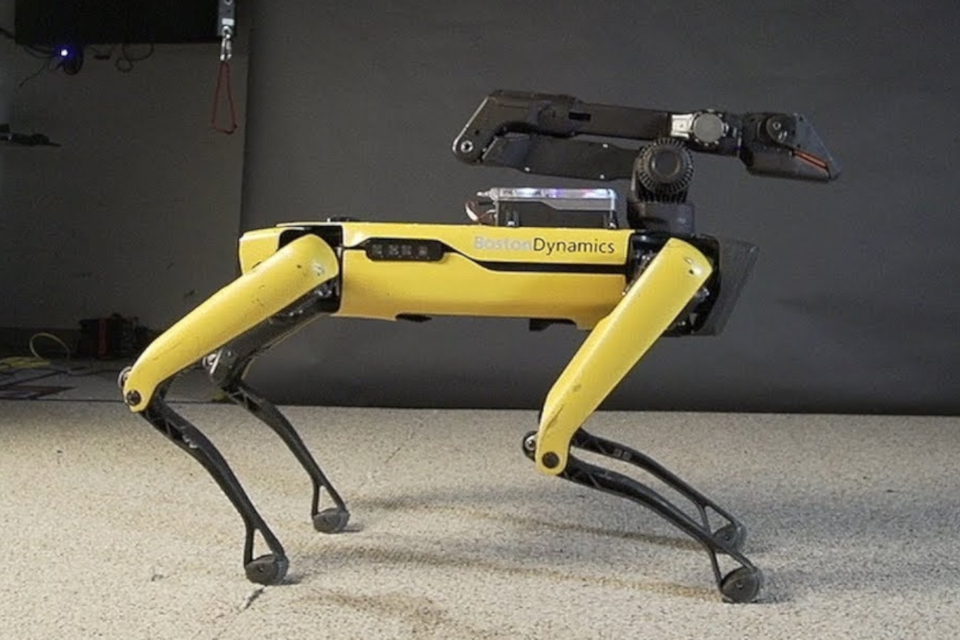 Imagem de Robô SpotMini da Boston Dynamics agora é capaz de dançar; veja o vídeo no tecmundo