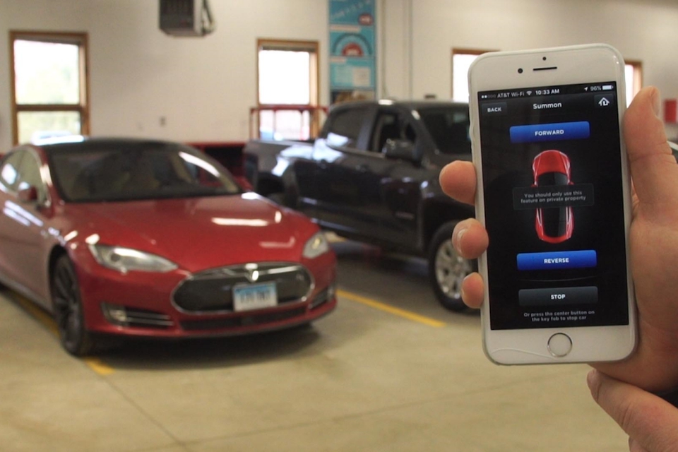 Imagem de Tesla implementa novo recurso para “chamar” seus veículos no tecmundo
