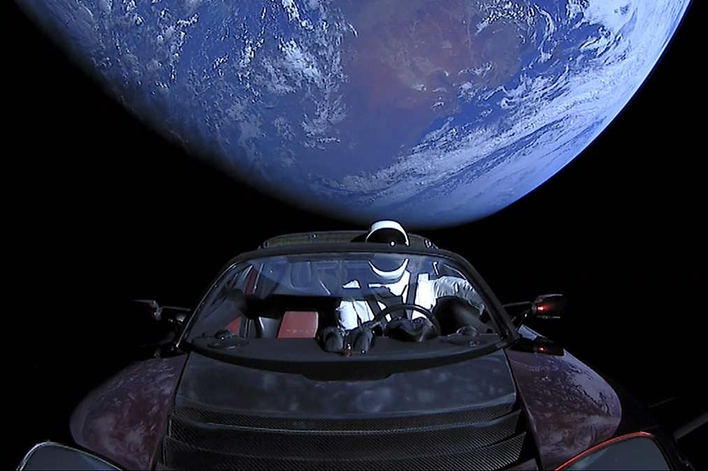 Imagem de Starman e o Roadster de Elon Musk chegam ao seu ponto mais distante do Sol no tecmundo