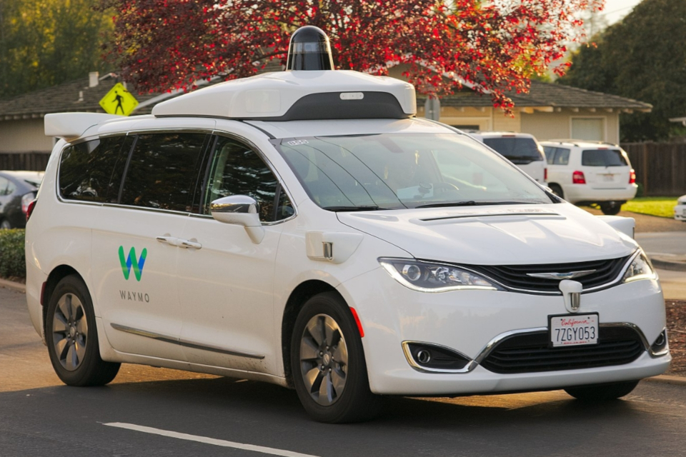 Imagem de Waymo vai lançar serviço de transporte com carros autônomos ainda neste ano no tecmundo