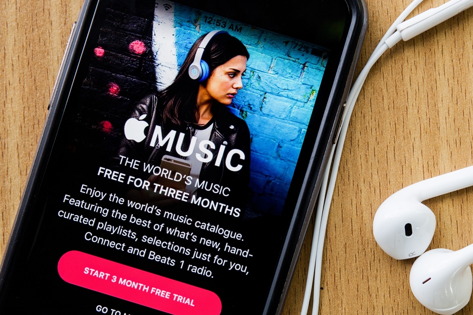Imagem de Já é possível buscar por letras de músicas no Apple Music aqui do Brasil no tecmundo