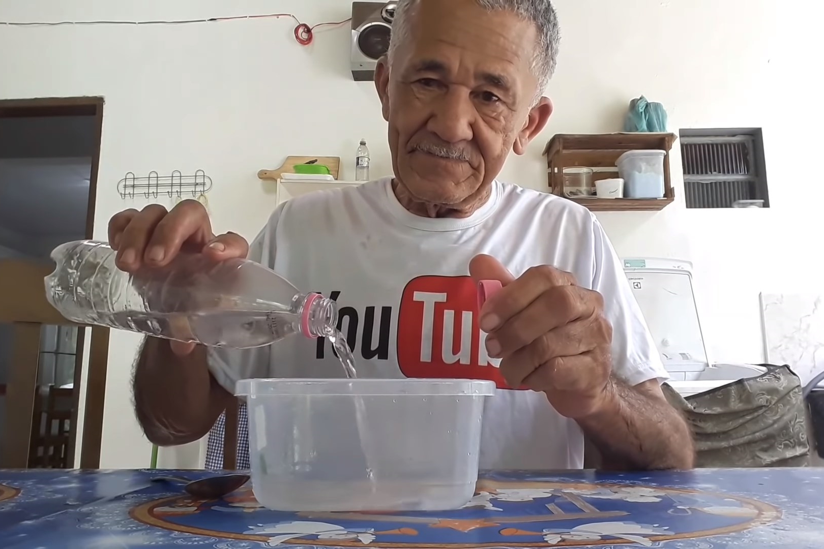 Imagem de Vovô Nilson, famoso no YouTube, vai lançar sua própria marca de slime no tecmundo