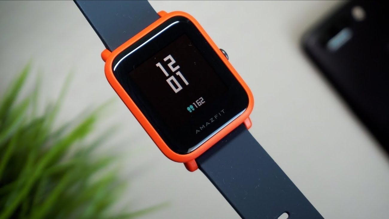 Imagem de Xiaomi Amazfit Bip volta a estar em promoção com precinho camarada no tecmundo